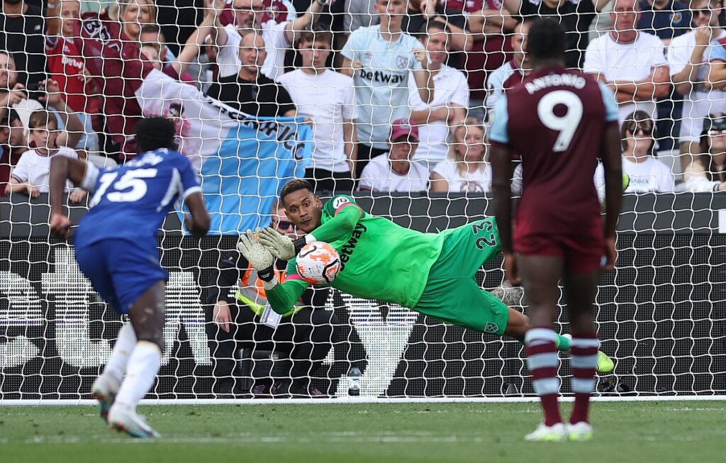 Alphonse Areola playing for West Ham.