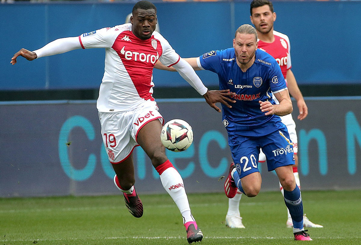 Steidten Set To Open Talks As West Ham Target £50M Rated French Midfield Enforcer