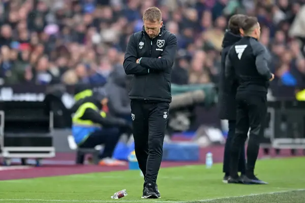 Key West Ham Star Set To Miss Up To 4 Games As Graham Potter Suffers Another Blow