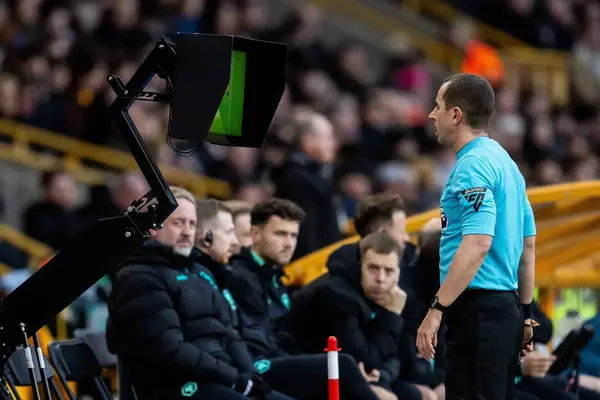 After 27 Games – How The Premier League League Table Would Look Without VAR Errors