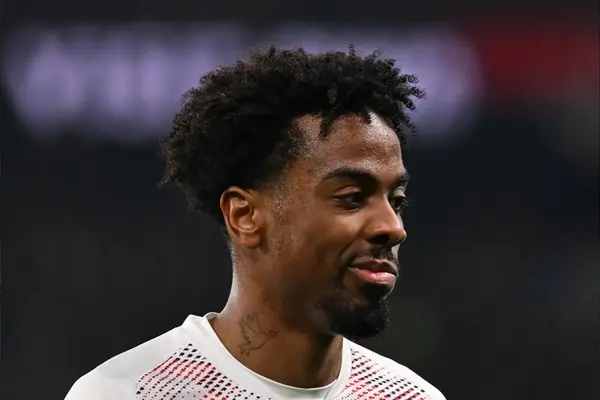West Ham Drop Out Of Race To Sign Ex-Manchester United Midfielder As Rivals Emerge As Favourites