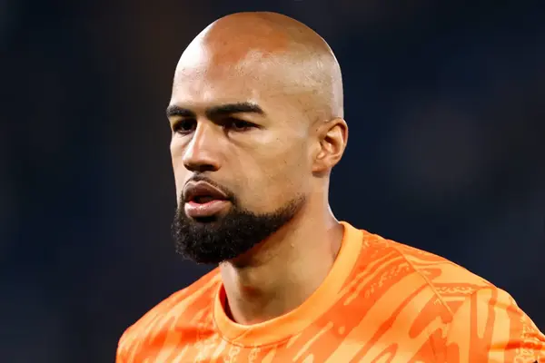 Statisticians Rank The Premier League’s Top 5 ‘Best Goalkeepers’ – Chelsea Star Gets Shock Inclusion
