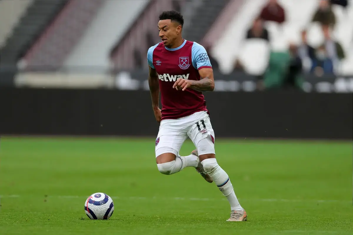 Reliable Journalist Claims West Ham Could Suffer Lingard Repeat As Chelsea Transfer Stance Is Revealed
