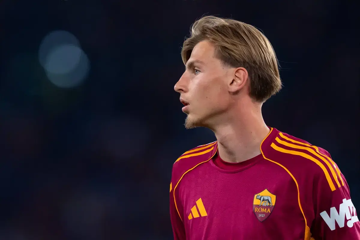 West Ham Now Classed As Favourites To Sign 3 Cap International Defender As His Price Drops To £17M