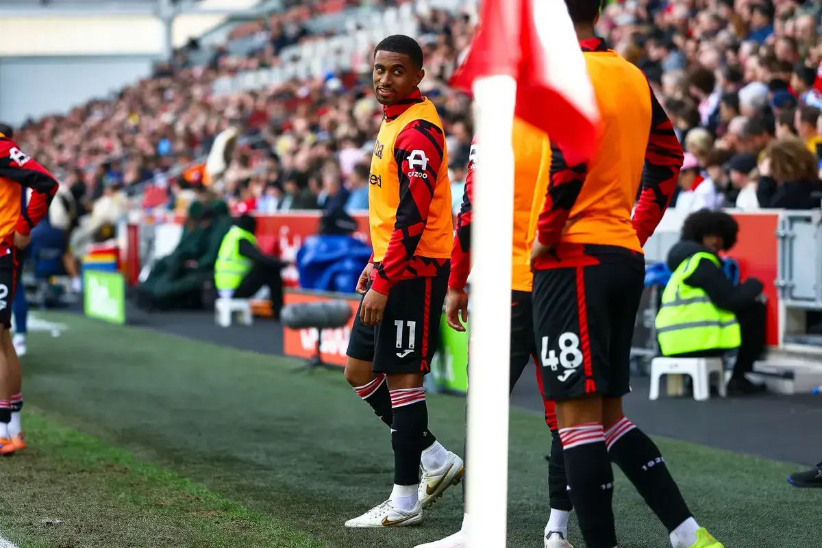 West Ham Reignite Pursuit Of Arsenal Ace After Being Told That He Is “Available”