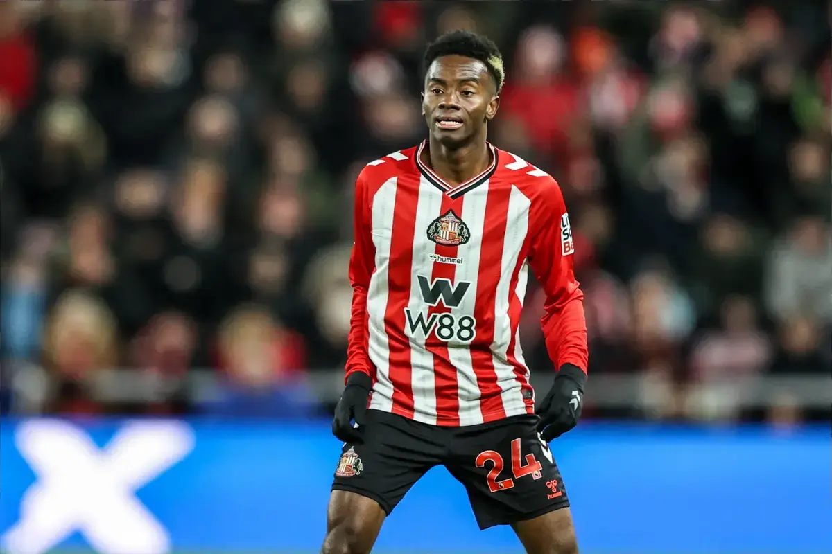 West Ham Join Five Clubs In Race To Sign Sunderland Ace